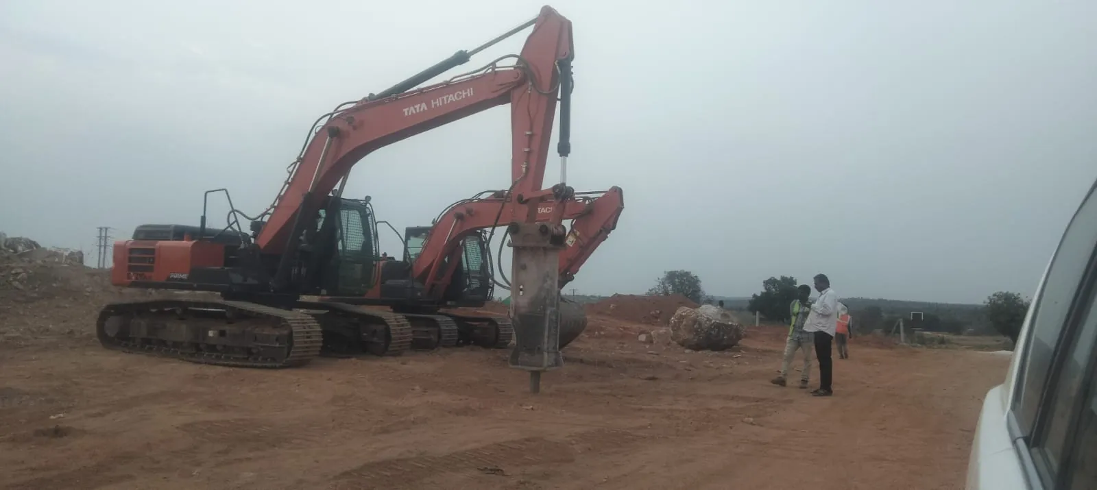 Hydraulic breaker